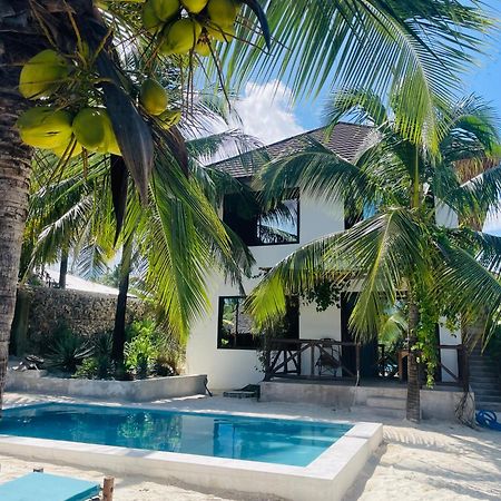 Sand Beach Boutique Apartments Bwejuu Bagian luar foto