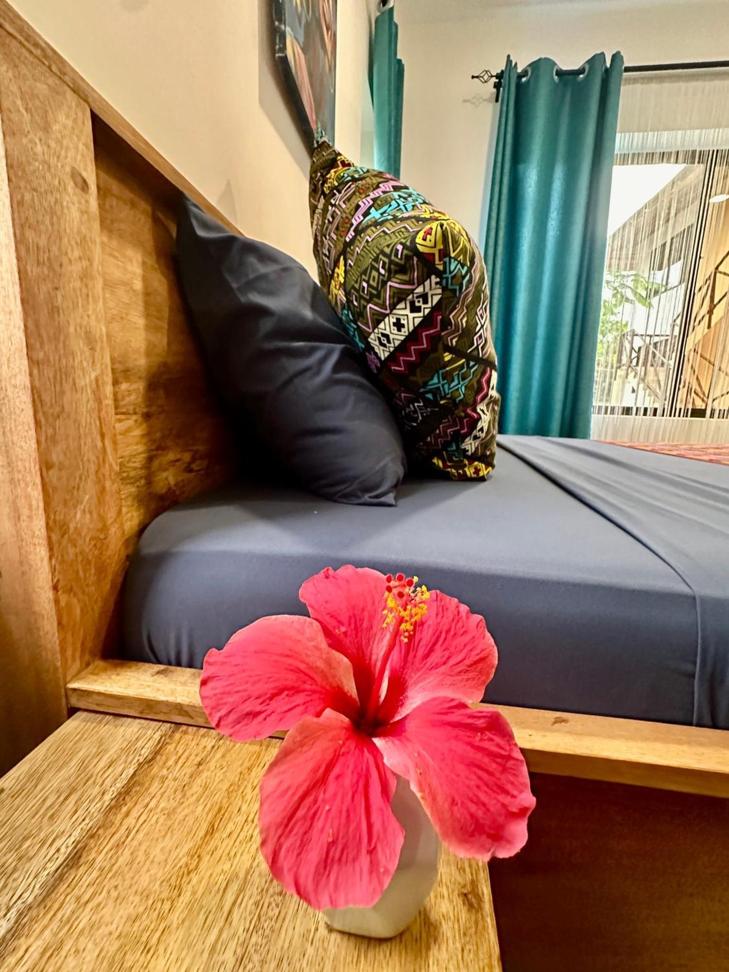 Sand Beach Boutique Apartments Bwejuu Bagian luar foto